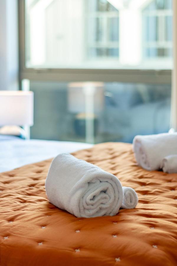 City Lights Retreat With Carpark 2 Bed 2 Bath Christchurch Buitenkant foto