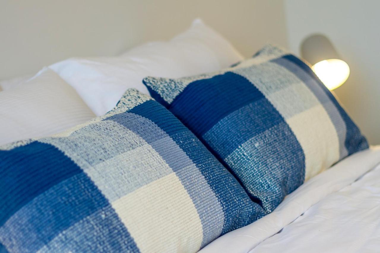 City Lights Retreat With Carpark 2 Bed 2 Bath Christchurch Buitenkant foto