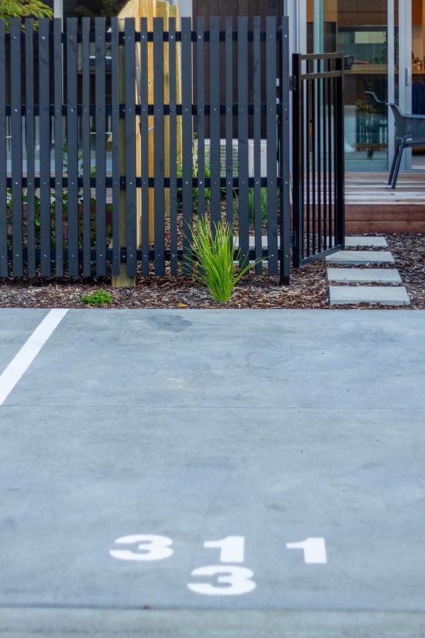 City Lights Retreat With Carpark 2 Bed 2 Bath Christchurch Buitenkant foto