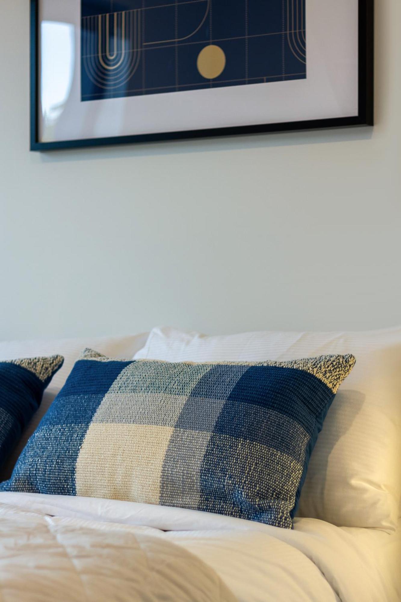 City Lights Retreat With Carpark 2 Bed 2 Bath Christchurch Buitenkant foto